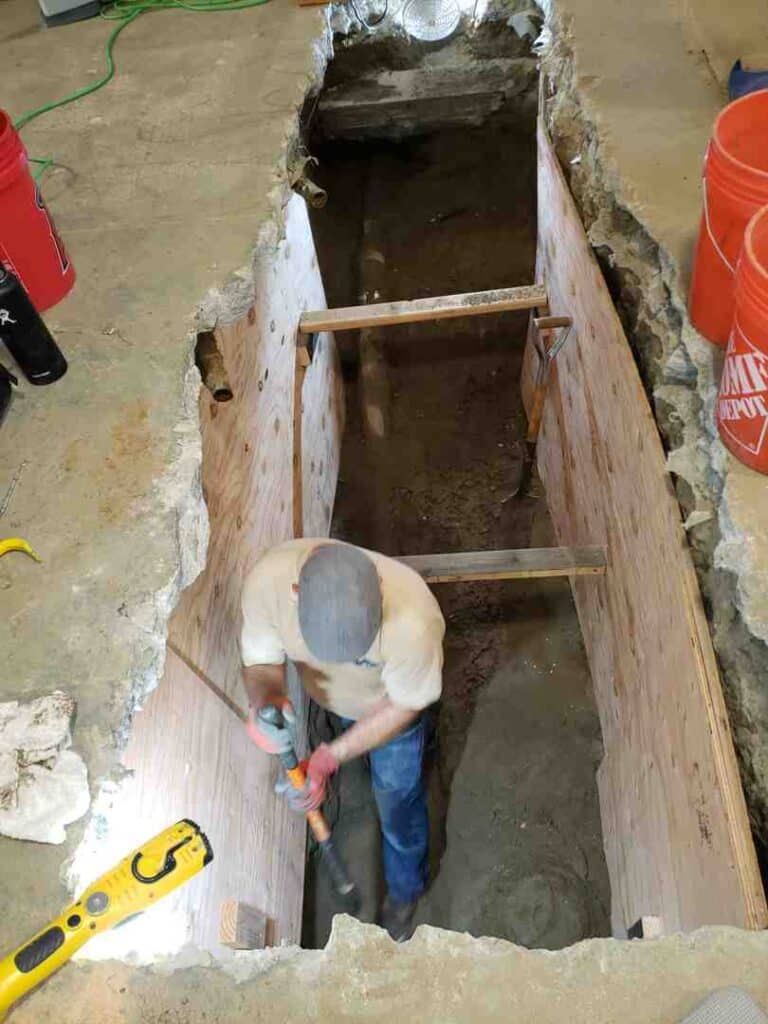 does homeowners insurance cover broken pipes under slab