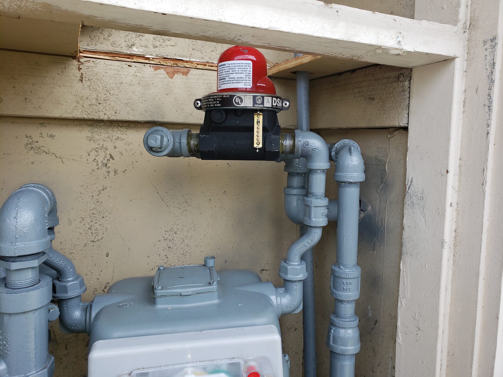 Earthquake gas shutoff valve installed at a residential gas meter in Orange County